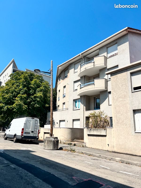 Appartement 2 pièces 54 m² · à Grenoble · 54 m² · 100 700 €