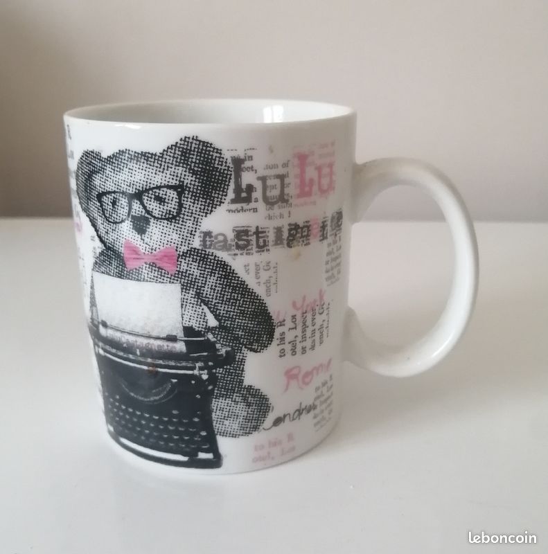 Grosse tasse/ tasse avec ours. Blanc rose et noir/gris. Parfait état (image 1)