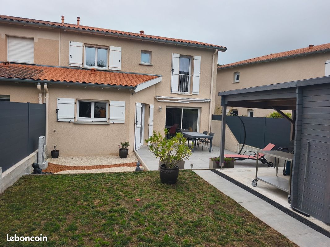 Maison 5 pièces 104 m² · à Aurec-sur-Loire · 104 m² · 264 000 €