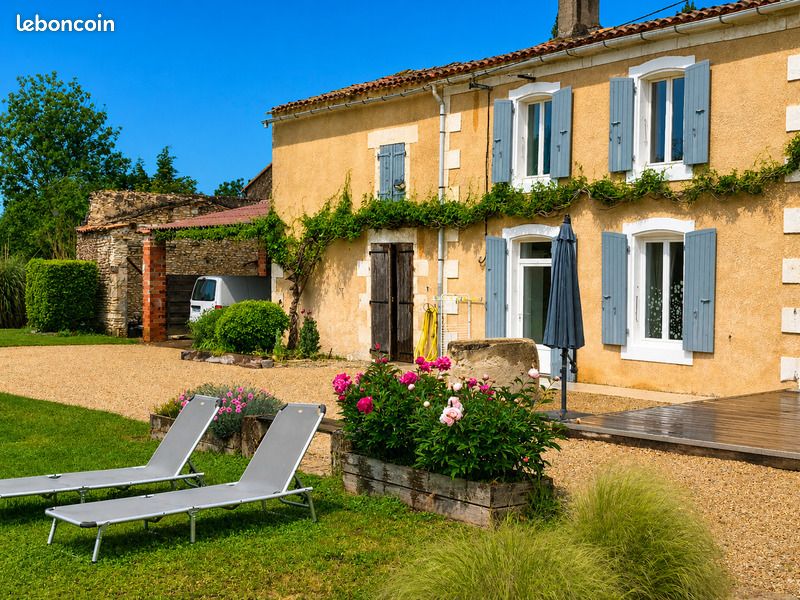 Maison 7 pièces 180 m² · à Courçon · 180 m² · 447 630 €