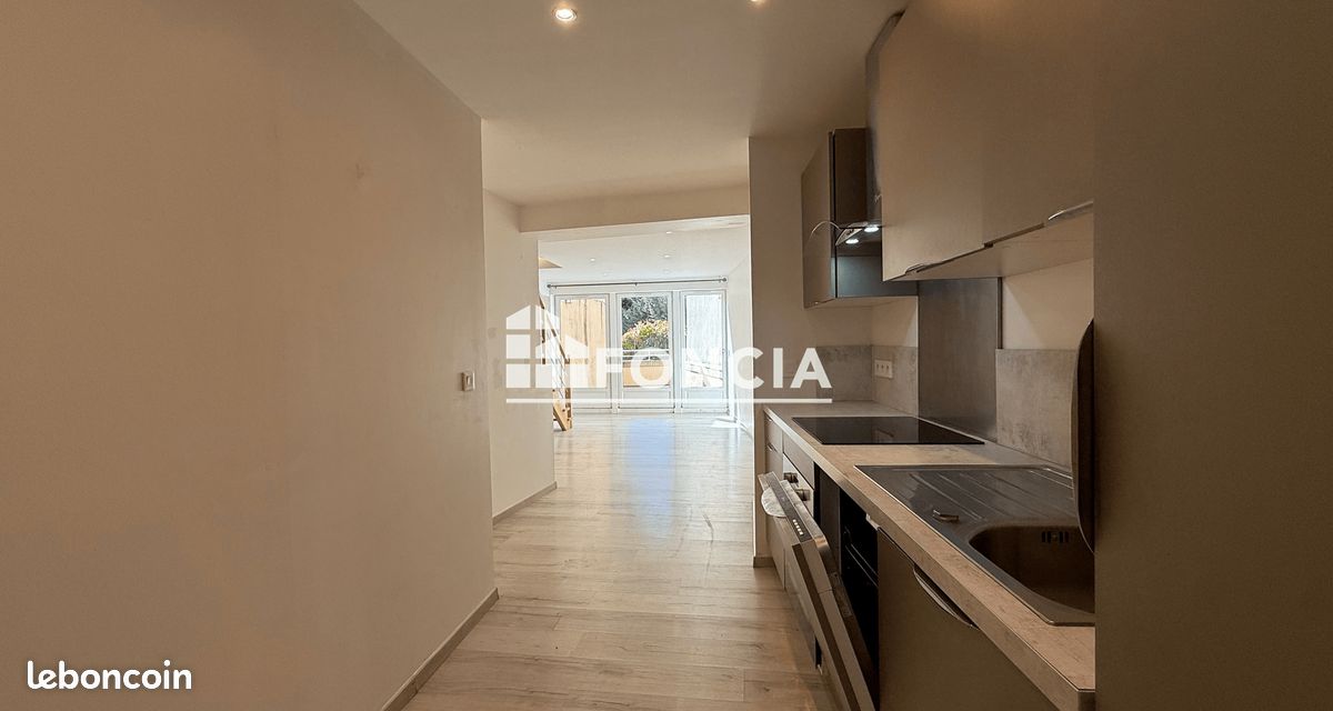 Apartment (image 9)