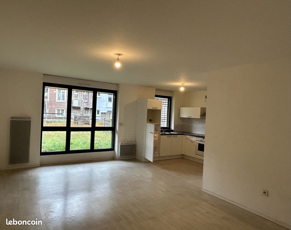 Appartement 3 pièces 64 m² · à Amiens · 64 m² · 858 €