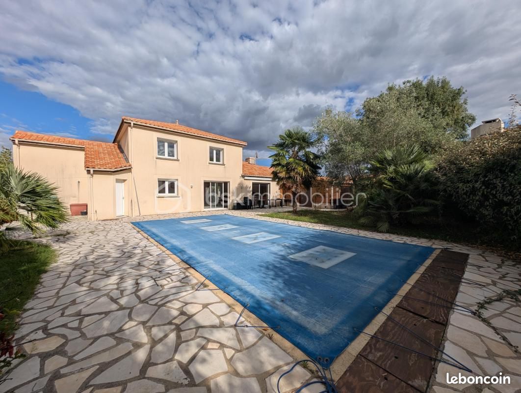 Maison 6 pièces 139 m² · à Saint-Julien-de-Concelles · 139 m² · 400 000 €