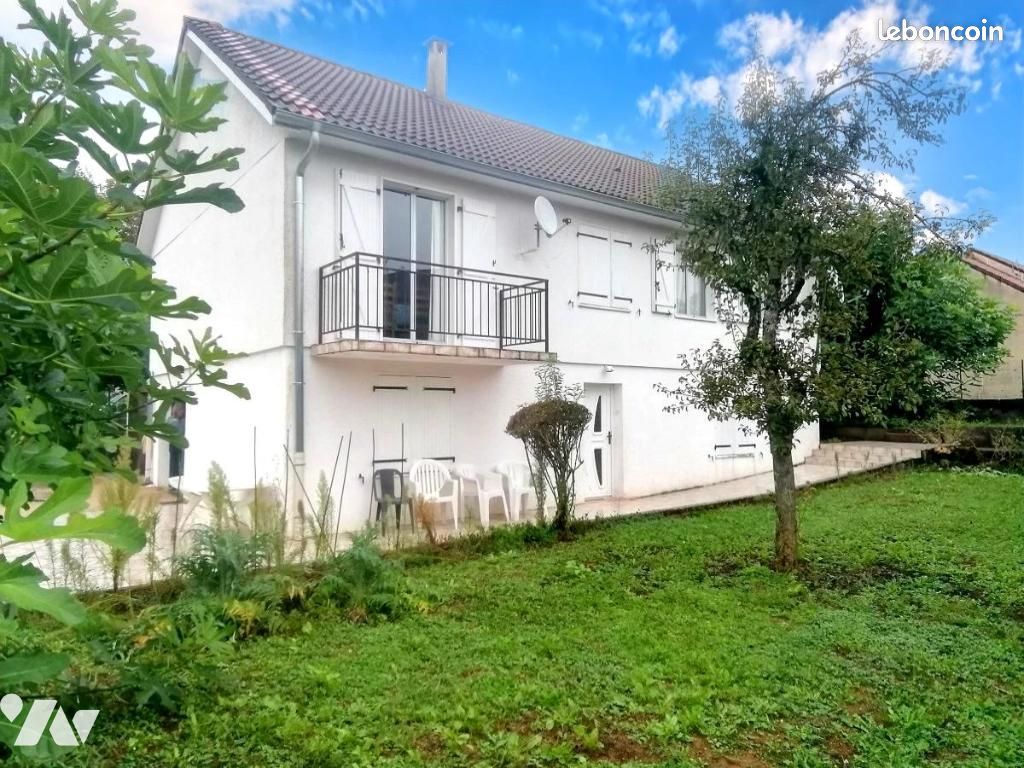 Maison 133 m² · à Saint-Vit · 133 m² · 215 000 €