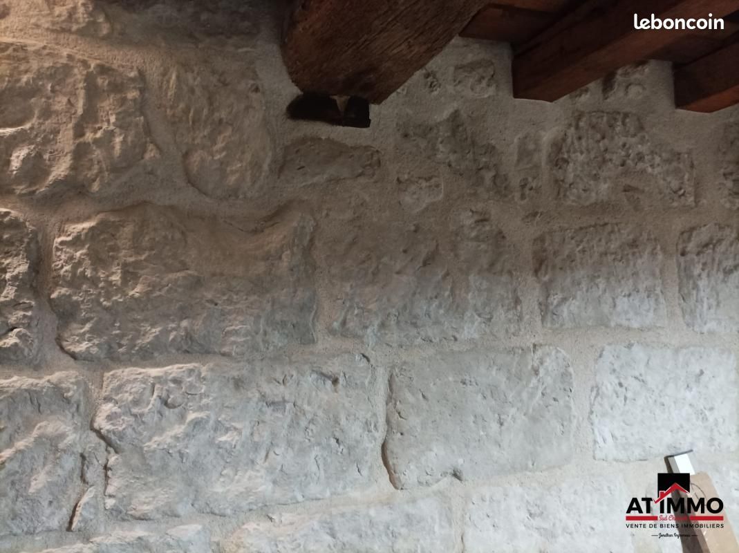 Maison de village 2 pièces 61 m² - Aubeterre-sur-Dronne 16390 (image principale 7)