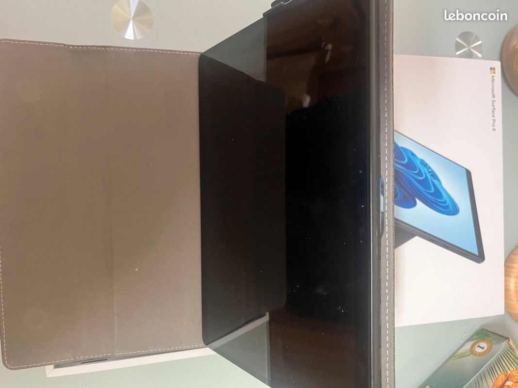 Surface pro 8 (image 5)