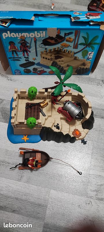 Playmobil repère des pirates 4007 (image 1)