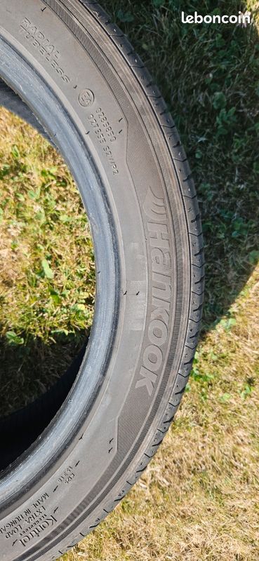 2 pneus Hankook 225/45R17 (image 2)