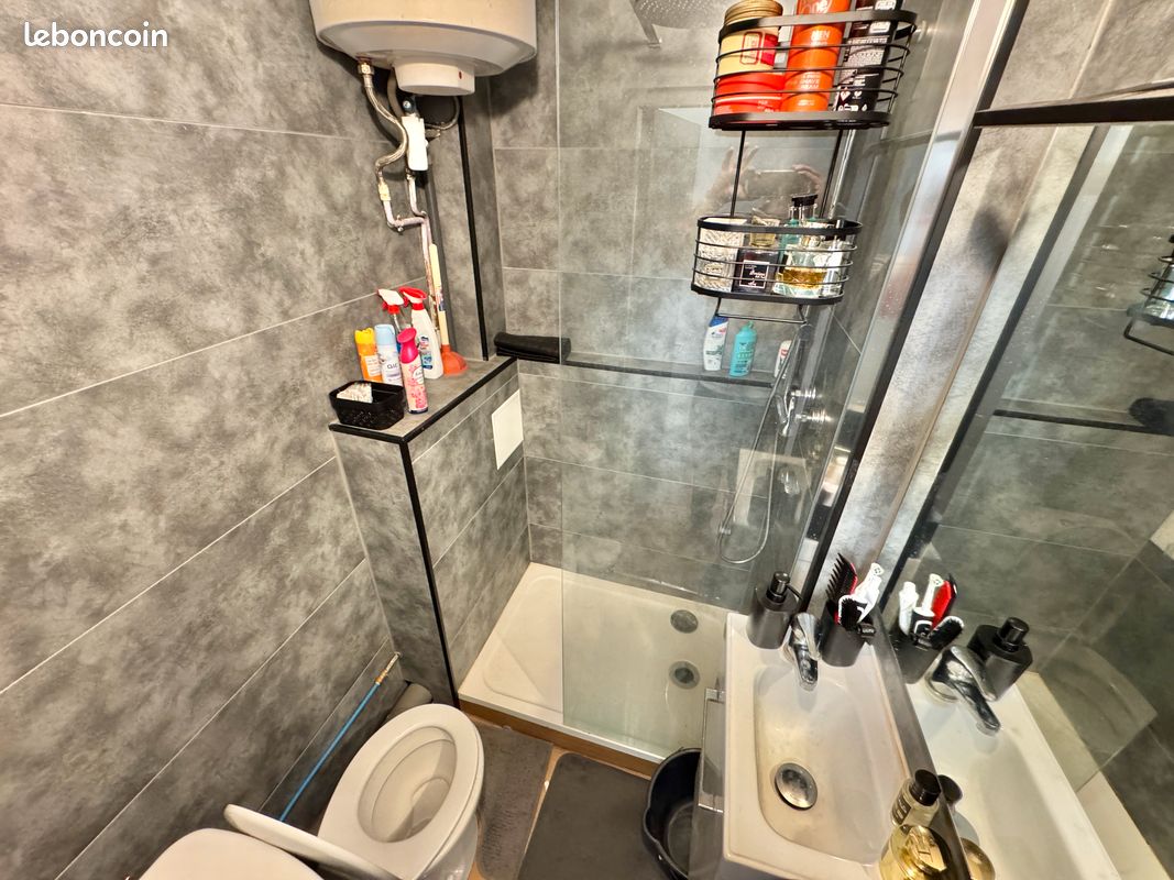 Studio de 25m2 proximité Place Jean Jaurès, meublé (image 3)