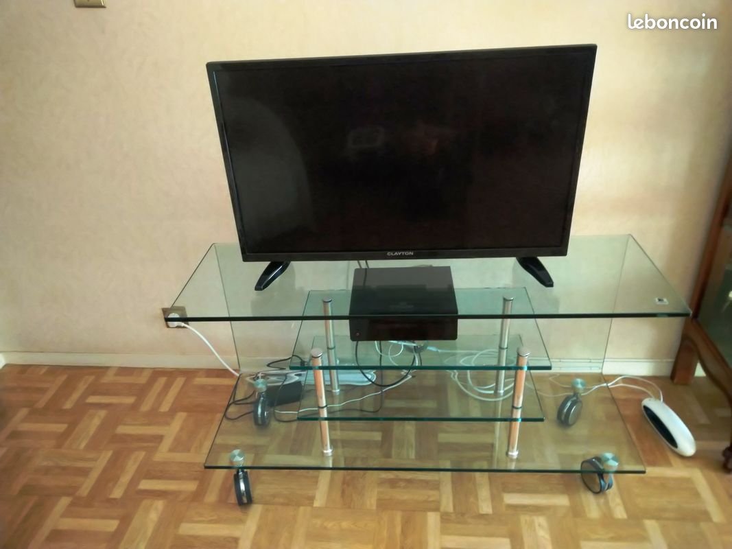 Table television (image 1)