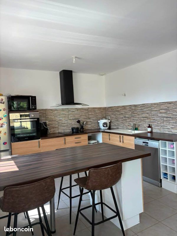 Maison 6 pièces 122 m² · à Crésantignes · 122 m² · 1 200 €