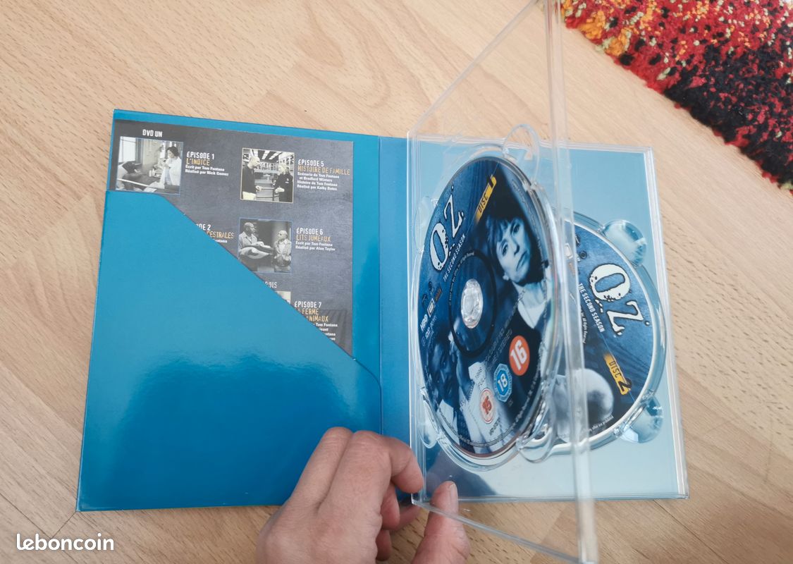 DVD "OZ" - saisons 1, 2 et 3 (image 7)