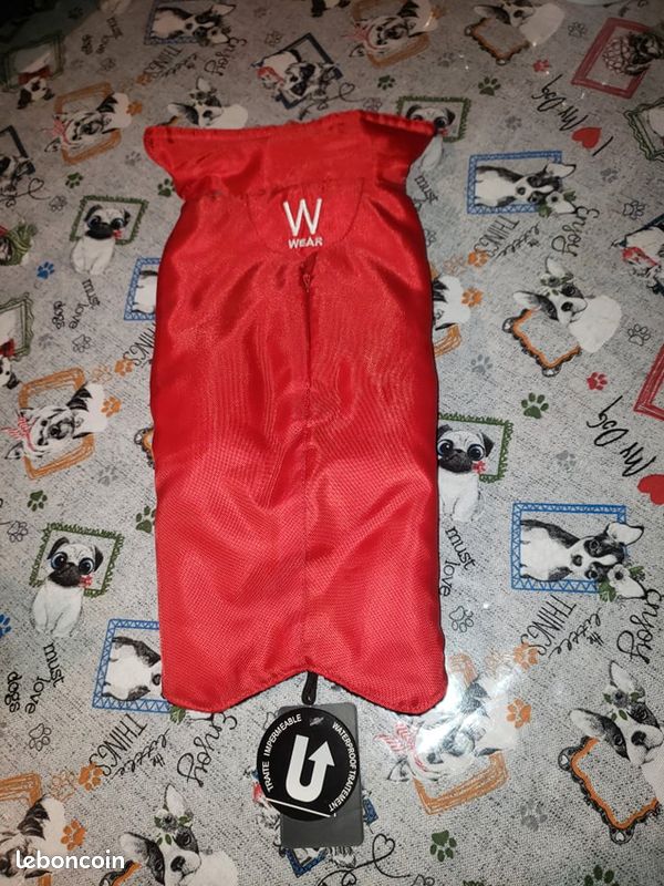 Manteau chien rouge (image 1)