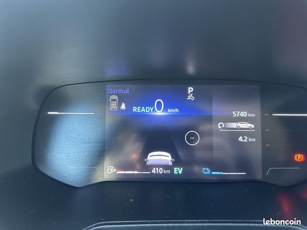 RENAULT CLIO 1.6 E-Tech Hybride - 145 - BVA multi-modes 2025 V Evolution Réversible - GARANTIE 12 MOIS (image 8)