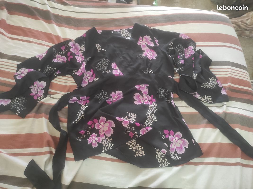 Vêtements femme (image 1)