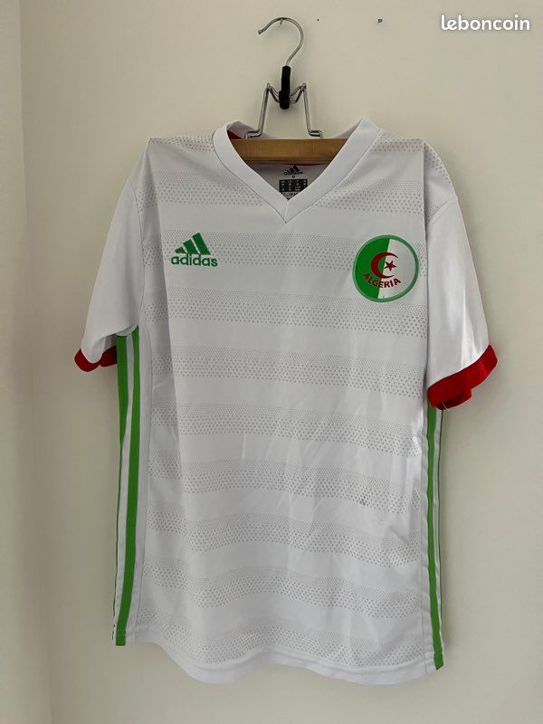 Maillot de foot algérie avec flocage Vêtements