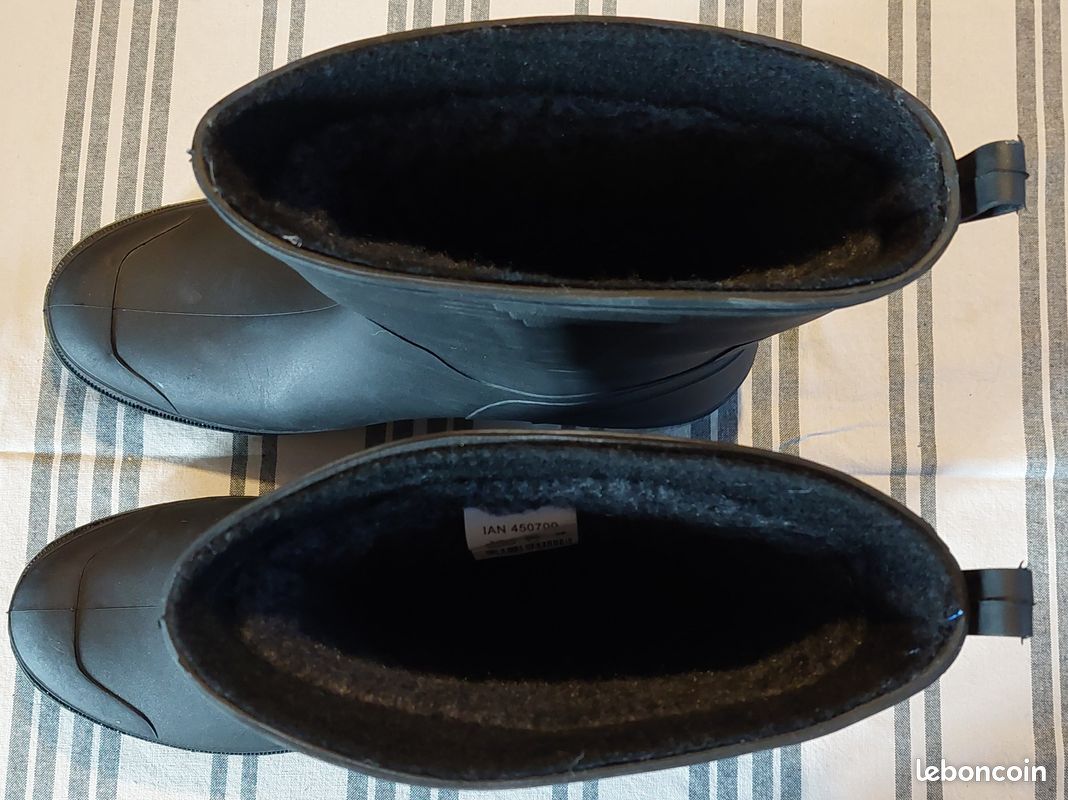 Belles bottes de pluie homme fourrées et crantées, T 43 et T 44, excellent état (image 3)