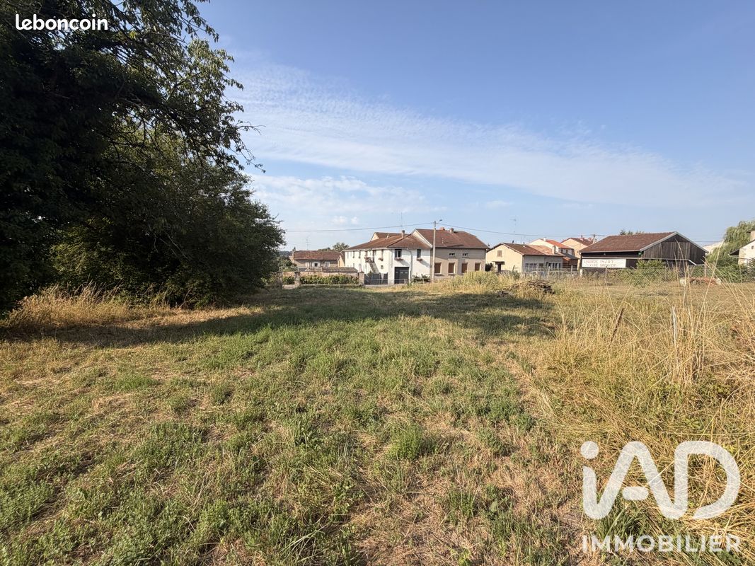 Terrain 1335 m² · à Lagarde · 1 335 m² · 35 000 €