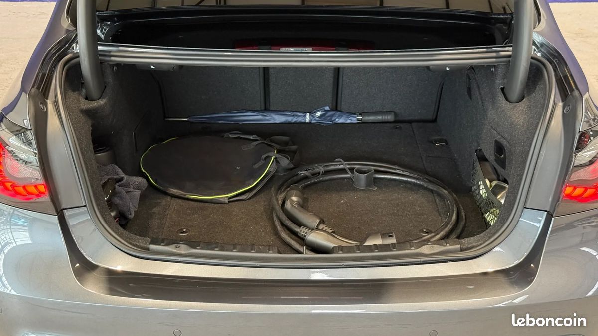 BMW Série 330e 252ch M Sport - Stage 2 - Éthanol - Suivi complet - Caméras 360 - Toit ouvrant - Harman Kardon - Apple CarPlay - Affichage tête haute - 390 ch (image 20)