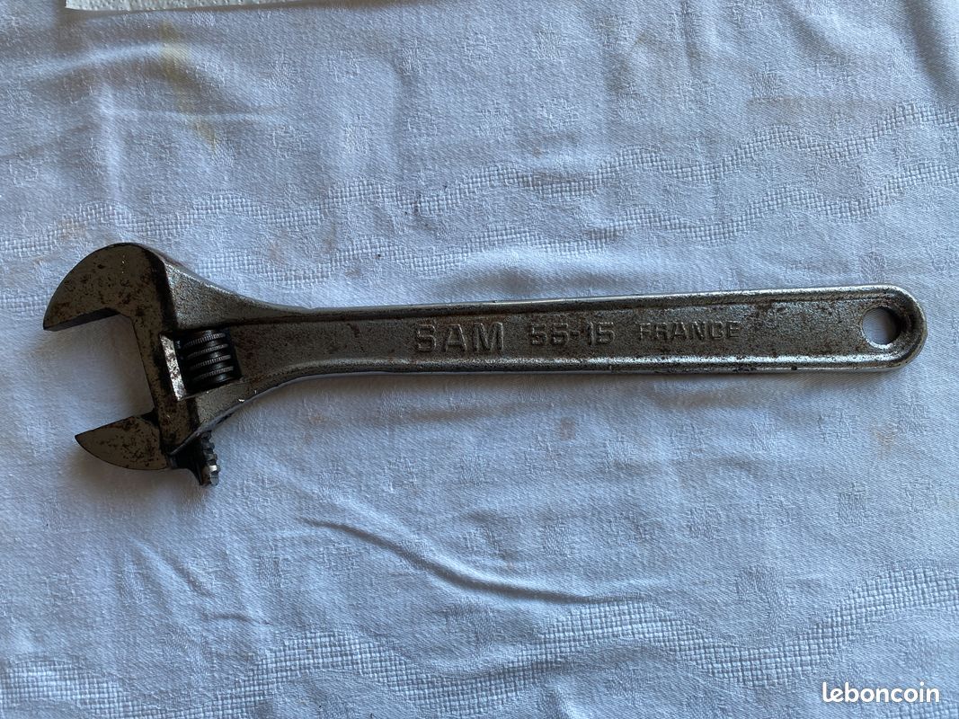 Clé à mollette sam (image 1)