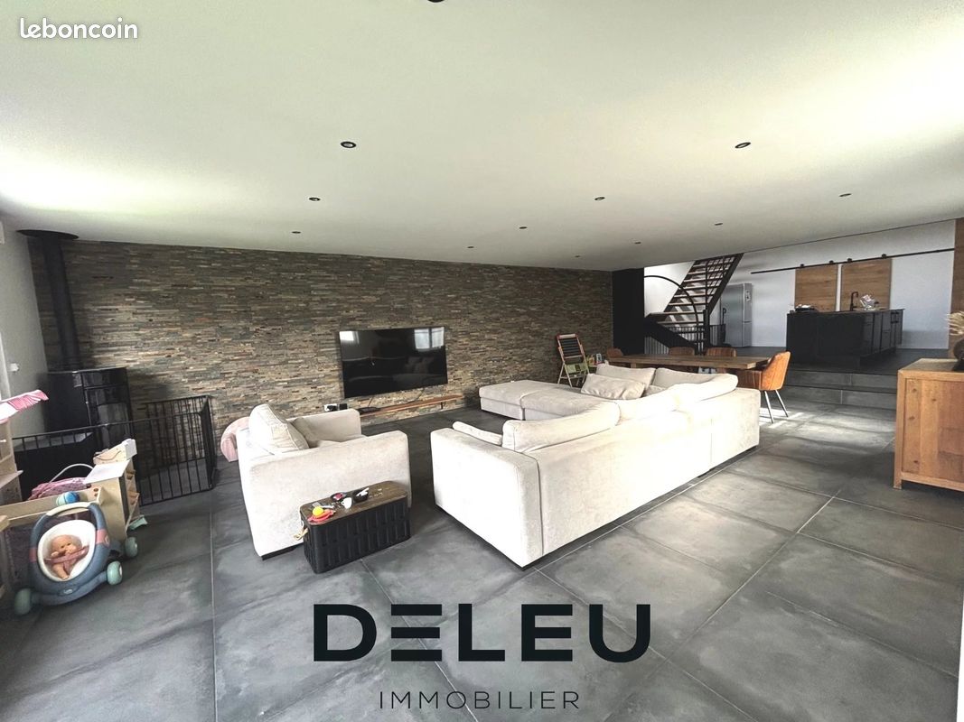 Appartement 4 pièces 130 m² · à Roncq · 130 m² · 270 000 €