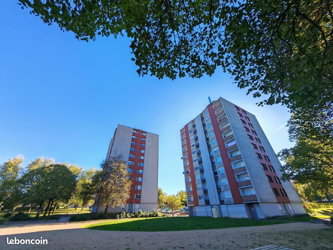 Appartement 4 pièces 75 m² · à Montceau-les-Mines · 75 m² · 621 €/mois