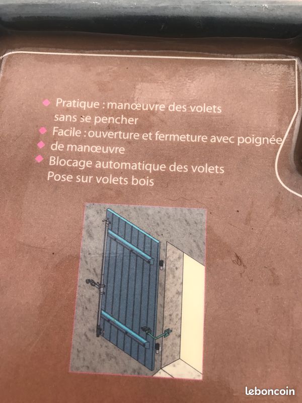 Poignées de manœuvre et blocage de volets (image 2)