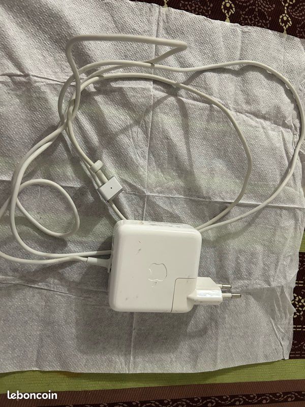 Chargeur MacBook (image 1)
