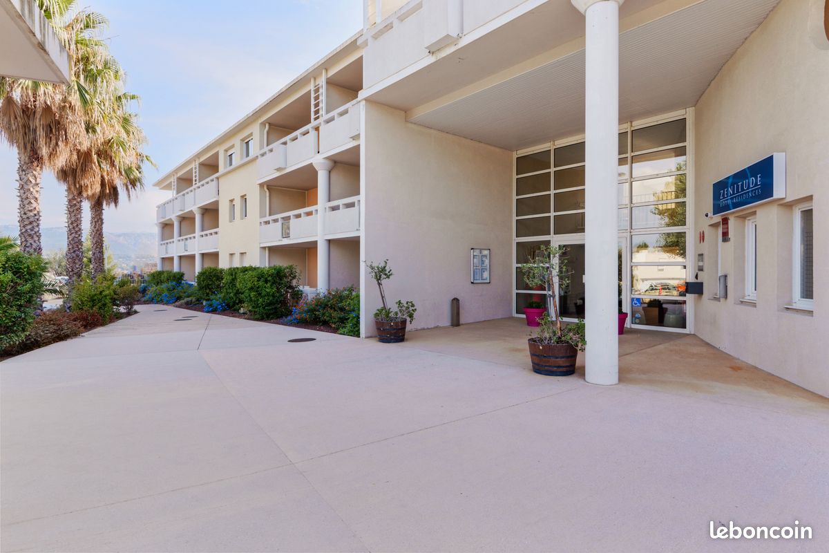 Appartement 1 pièce 29 m² · à Six-Fours-les-Plages · 29 m² · 850 €/mois