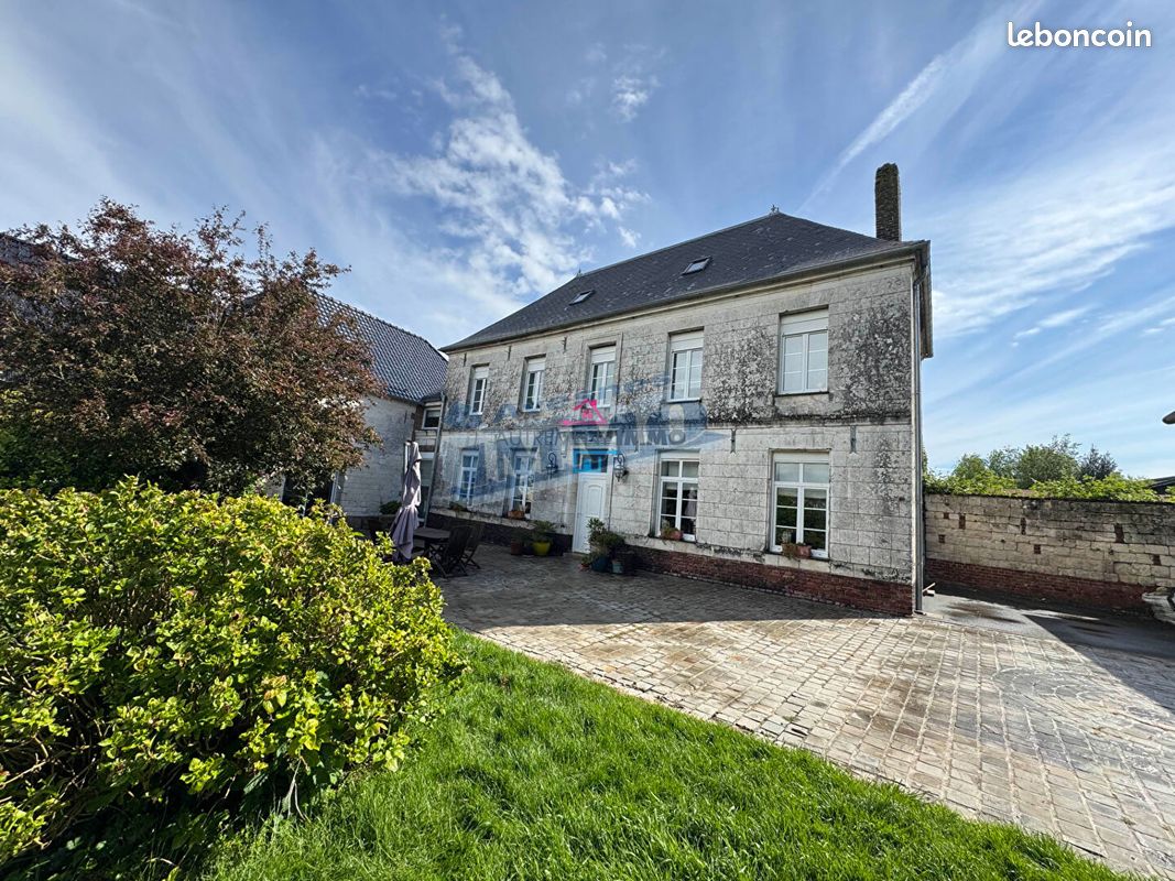 Maison 8 pièces 258 m² · à Acq · 258 m² · 479 000 €