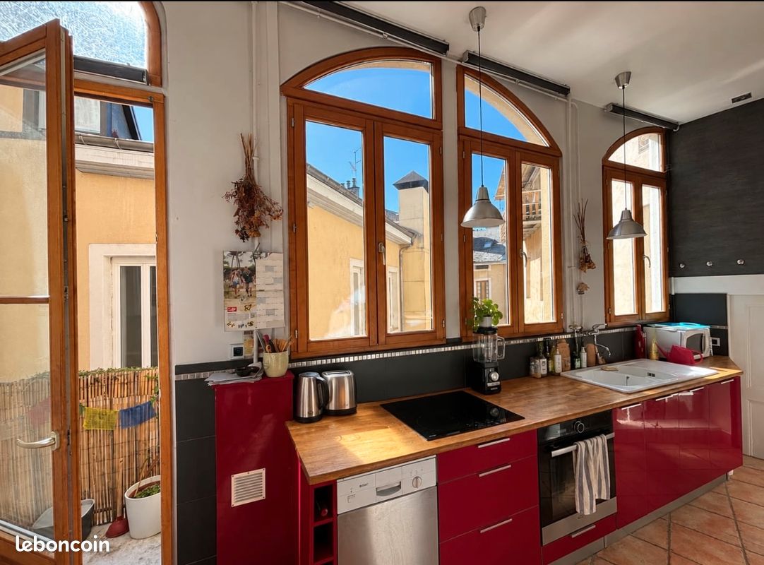 Appartement 3 pièces 102 m² · à Chambéry · 102 m² · 315 000 €
