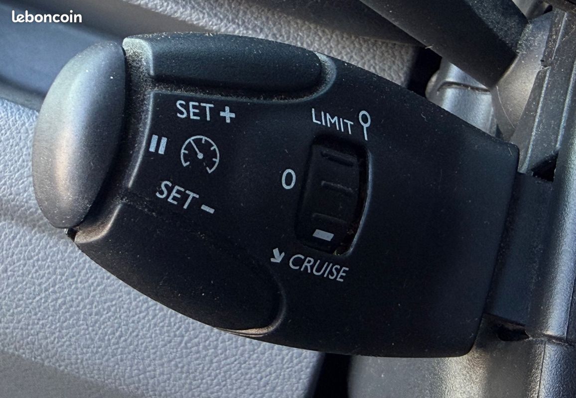 Citroën Jumpy 2.0 BlueHDi L2 177 cv/ Boîte auto/ Caméra de recul / Apple CarPlay / Régulateur de vitesse / Climatisation (image 16)
