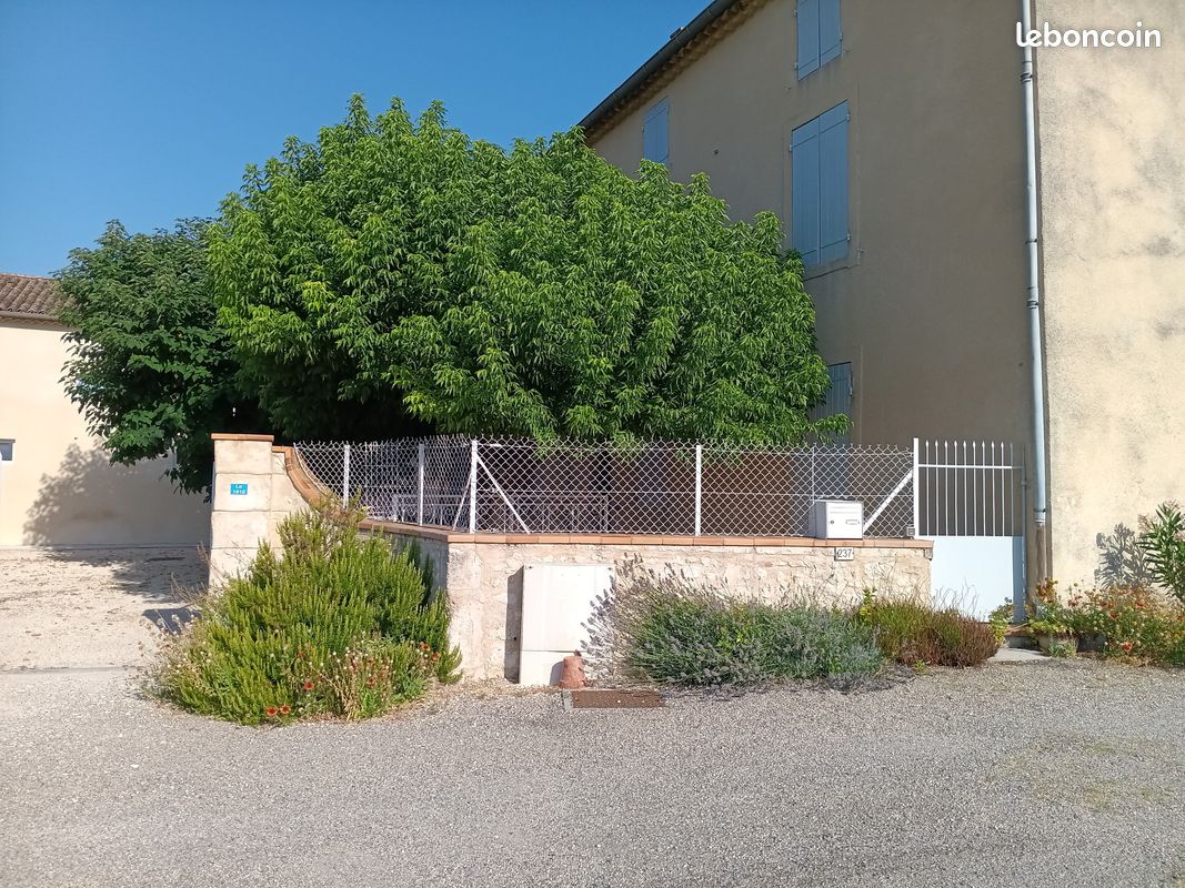 Appartement 4 pièces 100 m² · à Valaurie · 100 m² · 1 300 €
