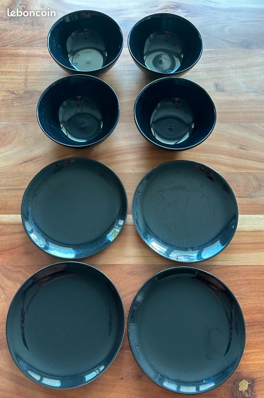 Bols et petites assiettes (image 1)