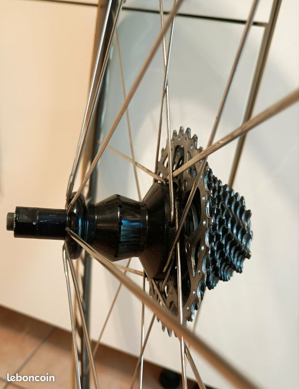Roue arrière Corima (image 3)