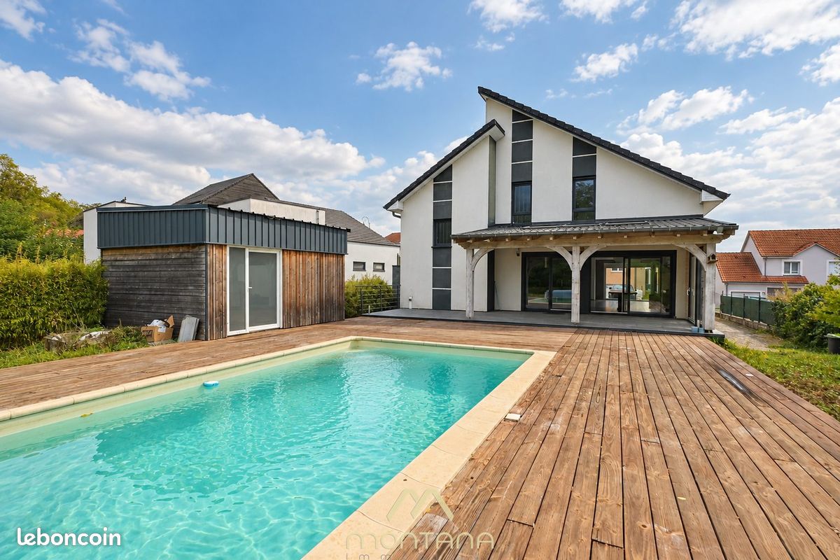 Maison 6 pièces 252 m² · à Freyming-Merlebach · 252 m² · 430 000 €