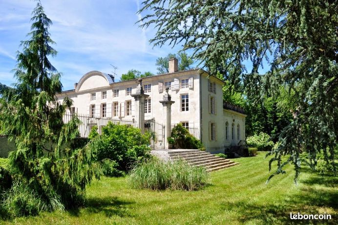Château 20 pièces 936 m²