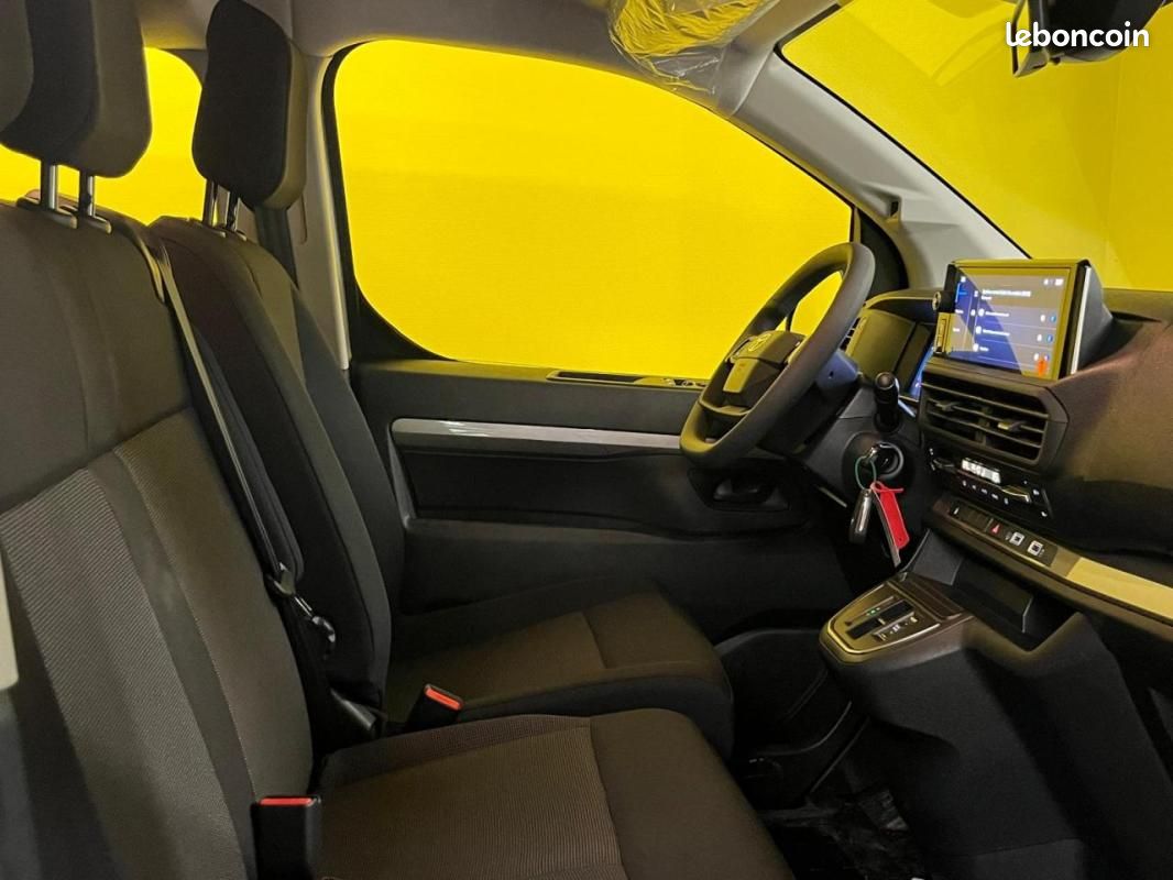 Toyota PROACE 2.2 150 D-4D - BVA Start&Stop Cabine Approfondie Medium Start / 2026 10KM EN STOCK (image 3)