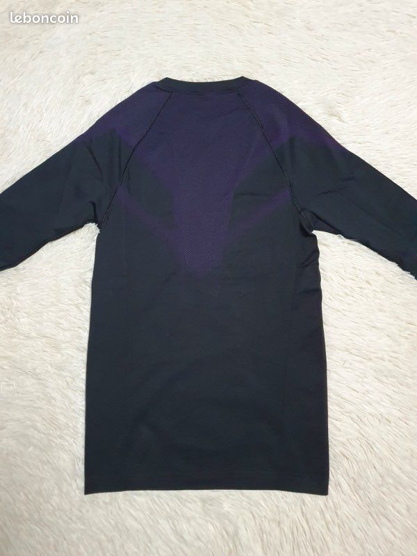 Gymshark Onyx 5.0 Purple Seamless Longsleeve Neuf taille S - Vêtements