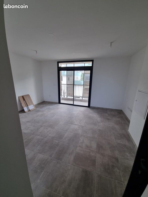 Appartement 2 pièces 43 m² · à Saint-Denis · 43,4 m² · 750 €