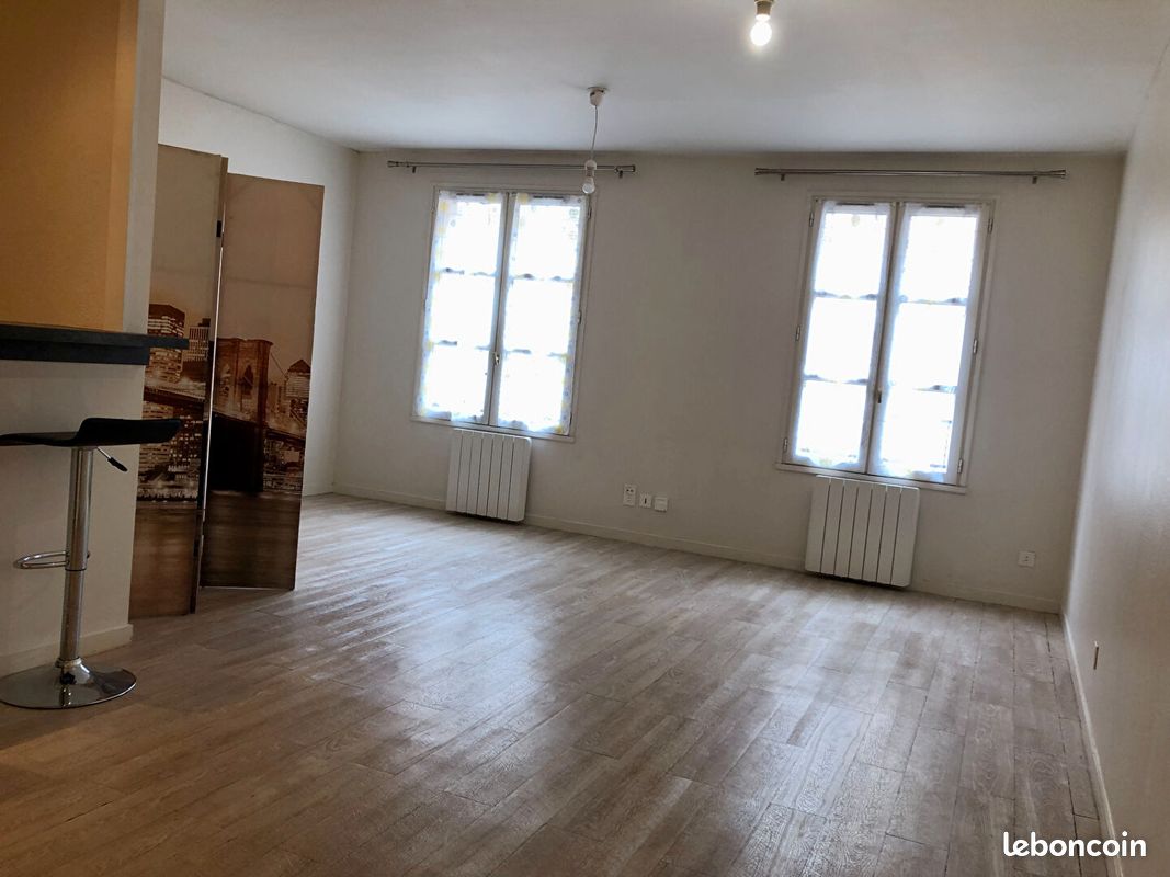 Studio 1 pièce 35 m² - Poitiers 86000 (image principale 3)