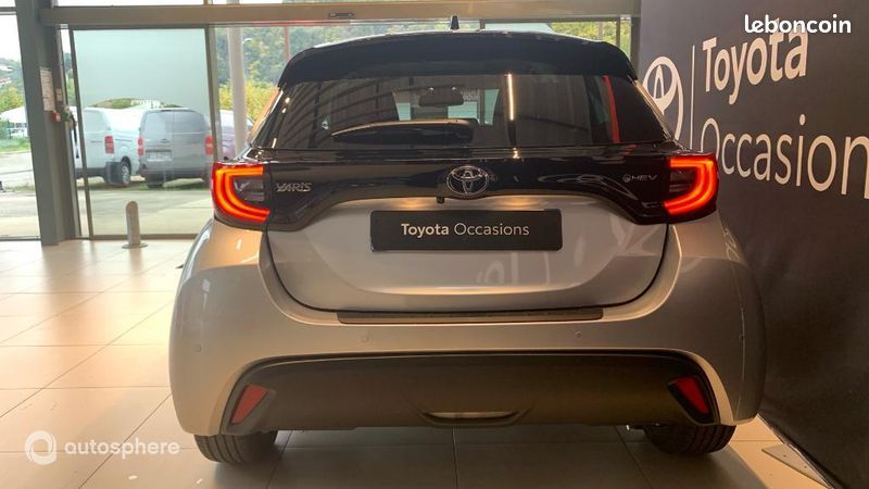Toyota Yaris 116h Design 5p MY25 (image 6)