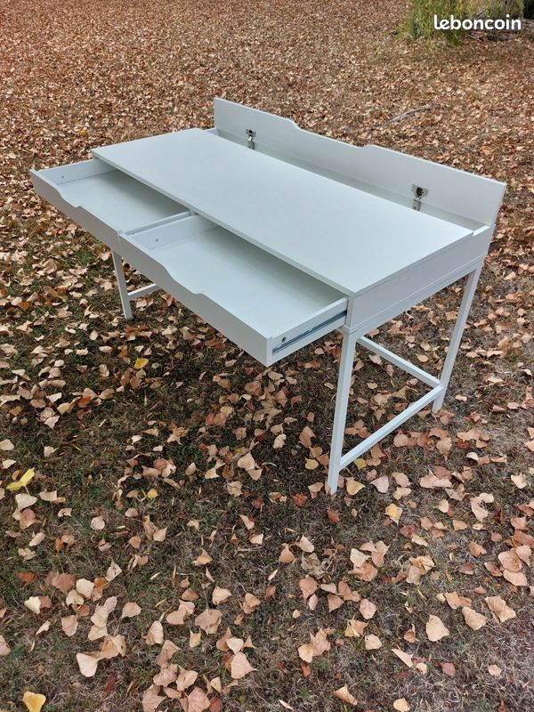 Bureau Ikea de la gamme Alex (image 2)