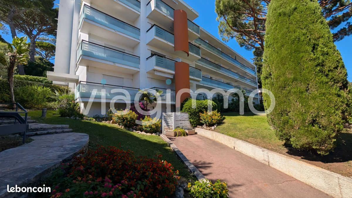 Appartement 1 pièce 28 m² · à Cannes · 28 m² · 111 000 €