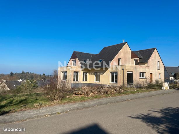 Maison 8 pièces 238 m²