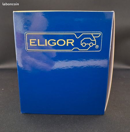 RENAULT 1000 KG Pompiers commandement ELIGOR 1/43 sur socle avec défaut