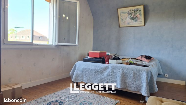 https://img.leboncoin.fr/api/v1/lbcpb1/images/ba/ef/78/baef7869aef9f95739f36b3d8e079216485bdeee.jpg?rule=ad-image