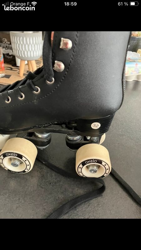 Patins à roulettes quad vintage cuir noir – roues Kryptonics T38 - Sport & Plein air Patins à roulettes quad vintage cuir noir – roues Kryptonics T38 - Sport & Plein air