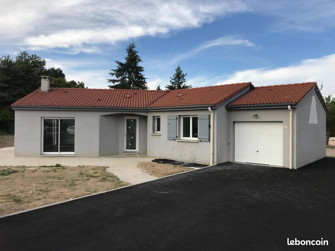 Maison 4 pièces 72 m² · à Sainte-Sigolène · 72 m² · 980 €/mois