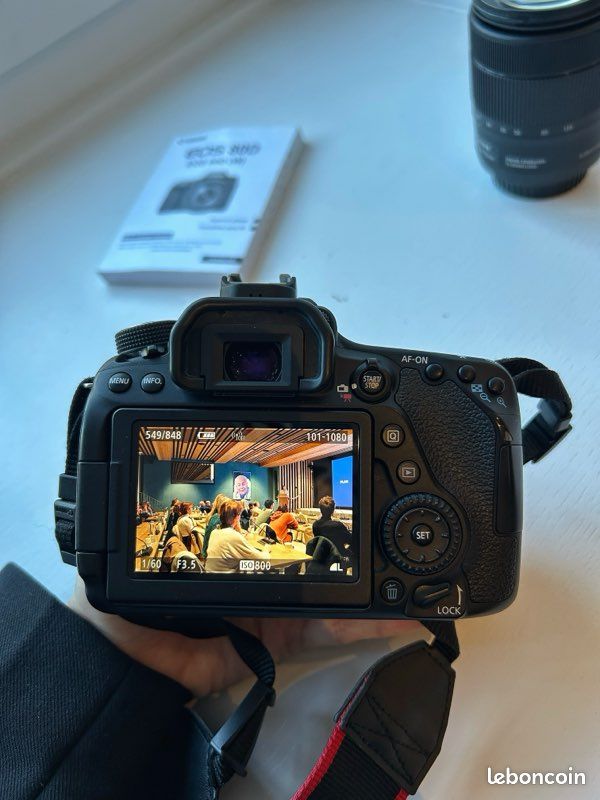 Appareil Photo Argentique Nikon F80 À VENDRE! - FR